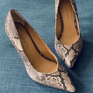 NEW Banana Republic leather heels Size 8M